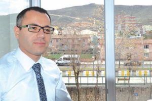 Kaymakam, ilçeden ayrılacağı son gecede 52 bin lirasını çaldırdı