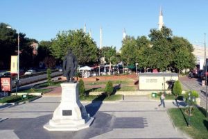 Tartışma yaratan 'tuvalet' kaldırıldı