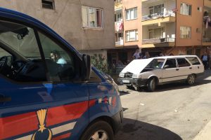 Jandarma kovaladı, oto hırsızları kaçtı