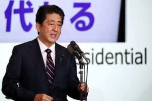 Shinzo Abe'ye 3 yıl daha görev