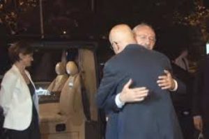 Kılıçdaroğlu Enis Berberoğlu'yla buluştu