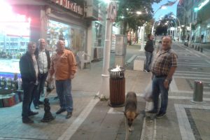 Yola düşen beton sıvalar korkuttu