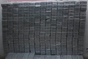 Jandarma 7 bin 820 paket kaçak sigara ele geçirdi