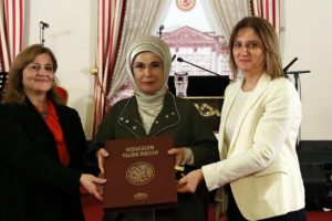 Emine Erdoğan Bezmialem Valide Sultan Söyleşisi'ne katıldı