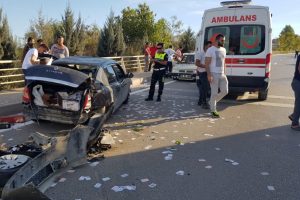 Önce kaza yaptı, sonra ağladı