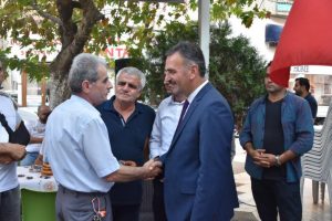 Bursa Gemlik Belediye Başkanı Yılmaz vatandaşlarla bir araya geldi