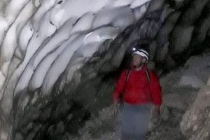 Aladağlar'da buzul mağarası bulundu