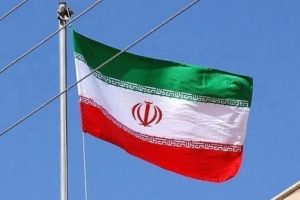 İran'dan Suudi Arabistan, BAE ve İsrail'e füze tehdidi