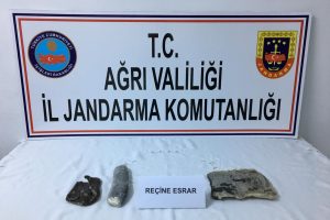 1 kilo 105 gram esrar ele geçirildi
