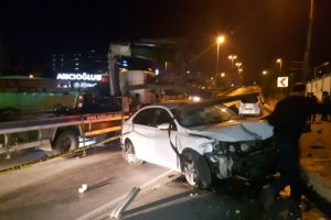 Kaza yapan araç sürücüsü kayıplara karıştı