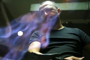 Ahşap ve çelik, elinde 'sanat eseri' oluyor