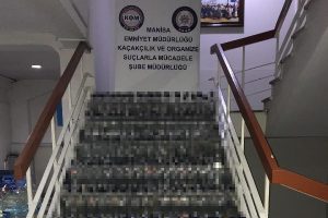 306 litre alkol ve şarap ele geçirildi