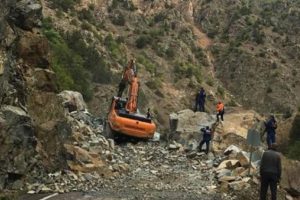 Artvin-Şavşat karayolu ulaşıma kapandı