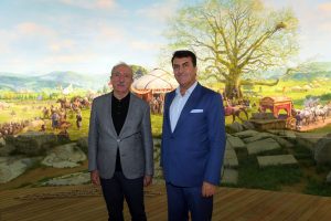 Orhan Miroğlu, Bursa Fetih Müzesi'ne hayran kaldı