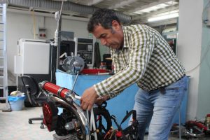 Bursa'da yüzde yüz yerli paramotor üretiyor