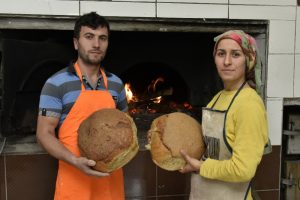 Bu mahalle 100 yıldır ekmek yapıyor