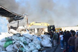 Bursa'da plastik fabrikasındaki yangın söndürüldü