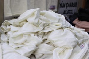 Bursa'da doğalgaza 3 ayda 3 kere zam geldi, yün don satışları patladı