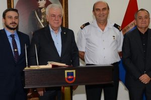 Bursaspor'dan Hakan Saraç'a hayırlı olsun ziyareti