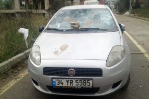 Çocukların kavgasında büyükler kan döktü