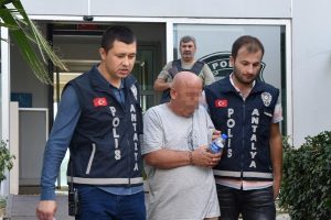 Sahte doktor operasyonla yakalandı