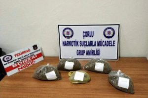 Yedek lastiğin içinden çıktı!