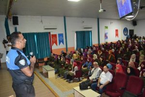 Öğrencilere sosyal medya uyarısı