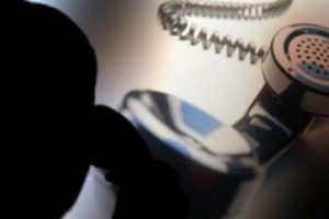 Telefon dolandırıcılığı son anda önlendi