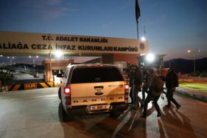 Rahip Brunson kararını dünya böyle duyurdu!