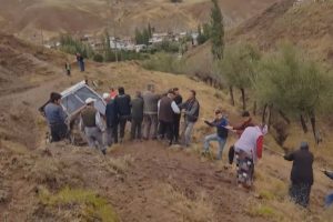 Traktörü böyle kurtardılar