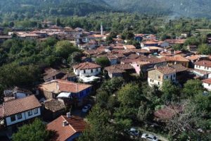 Bursa Cumalıkızık'ta ziyaretçi yoğunluğu