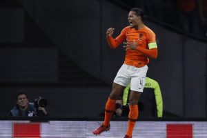 Hollanda, Almanya'yı devirdi