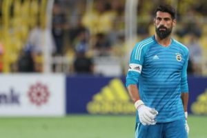Volkan Demirel'e antrenör şoku