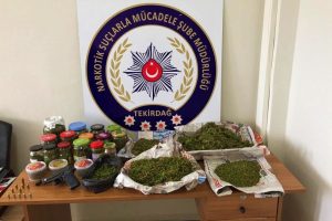 Polis uyuşturucu satıcılarına göz açtırmıyor