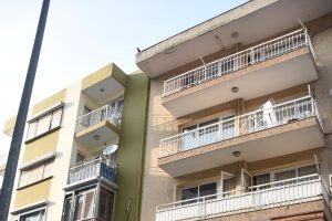 Apartmanın çatısına çıktı, 20 gündür kurtarılmayı bekliyor