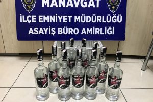 Sucuk ve alkollü içecek hırsızları yakalandı