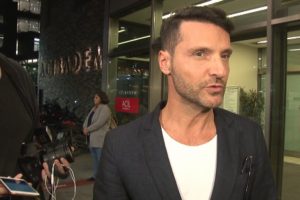 Sinan Özen Mehmet Ali Erbil'i ziyaret etti