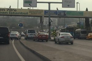 E-5'te trafik var diye geri geri gittiler
