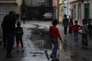 Bursa'da sokağı lağım suyu bastı