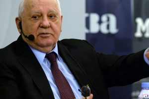Gorbaçov'dan Trump'ın kararıyla ilgili açıklama: Tren henüz kalkmış değil