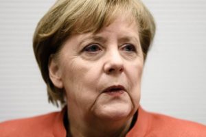 Merkel: Silah ihracatı yapılmayacak