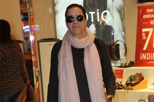 Janset iş için İstanbul'da