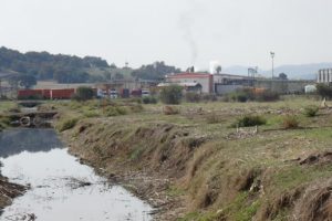 Bursa'da suyu kirlenen Küçükkara Deresi, köylüleri isyan ettirdi 