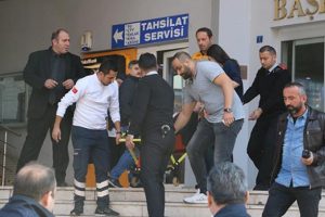 Belediye binasında hareketli anlar
