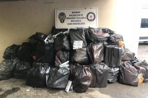 Batman'da 27 bin 600 paket kaçak sigara ele geçirildi