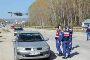 Helikopter destekli uygulamada 35 araca 13 bin lira ceza kesildi