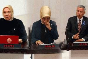 Meclis'te duygusal anlar! Vekiller hem anlattı hem ağladı