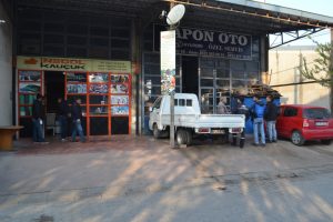 Bursa'da iş yerine giren hırsızlar çelik kasayı parçaladı