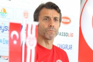 Bülent Korkmaz: Üst sıralama oynama hedefimiz yok