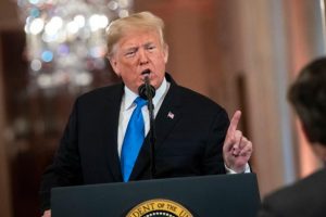 ABD ara seçim sonucu Trump'ın elini daralttı